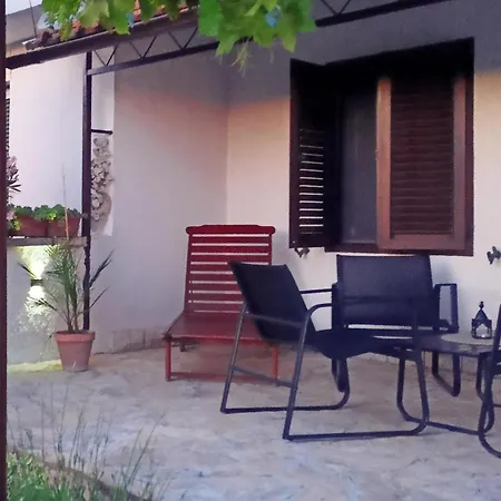 2 Bedroom Lovely In Pula