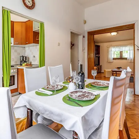 2 Bedroom Lovely In Holiday home *