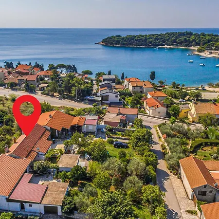 Дом отдыха 2 Bedroom Lovely In Пула