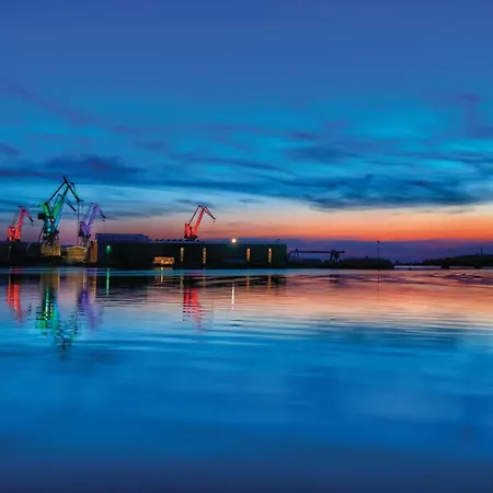 2 Bedroom Lovely In * Пула